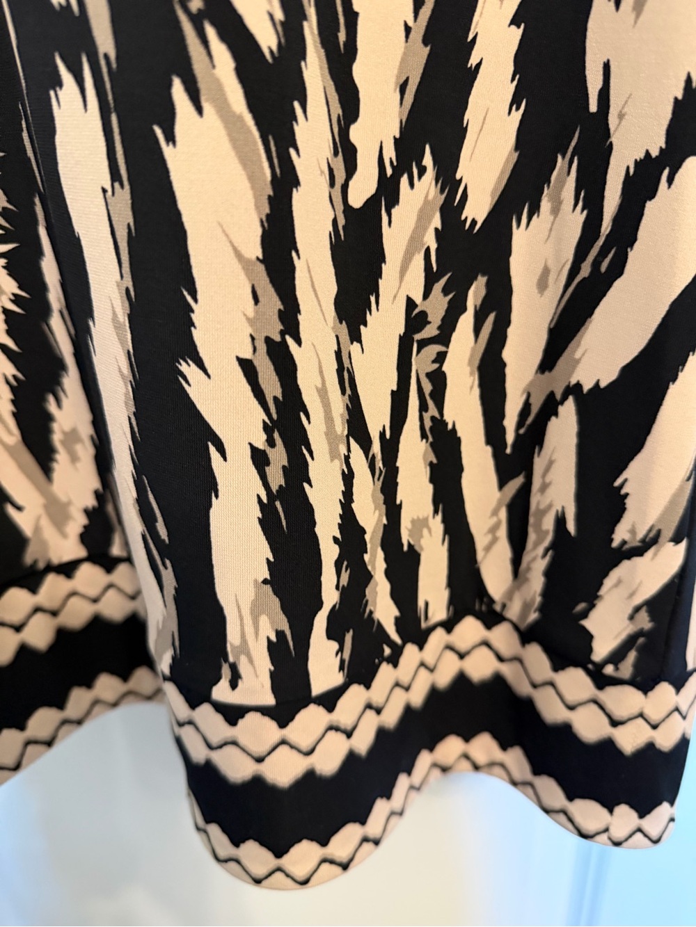 BCBG MaxAzria Bridget Animal Print Dress
PTP 19”, L 34” - Picture 5 of 6